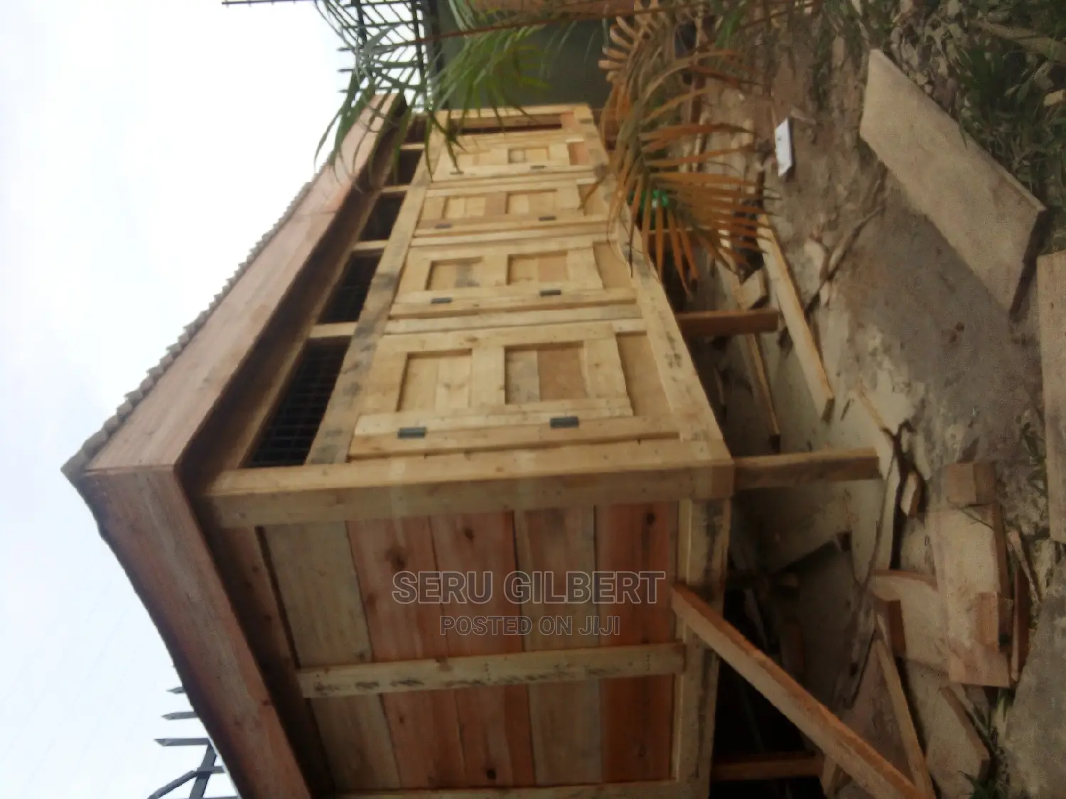 5five Roomed Dog House