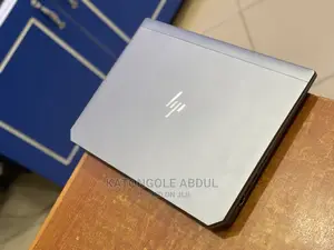 New Laptop HP ZBook 15u G5 32GB Intel Core i7 SSD 1T