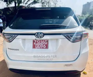 Toyota Harrier 2.0 2015 White
