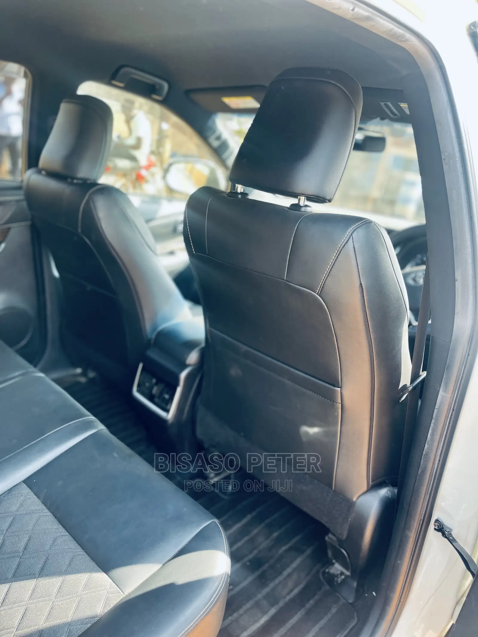 Toyota Harrier 2.0 2015 White