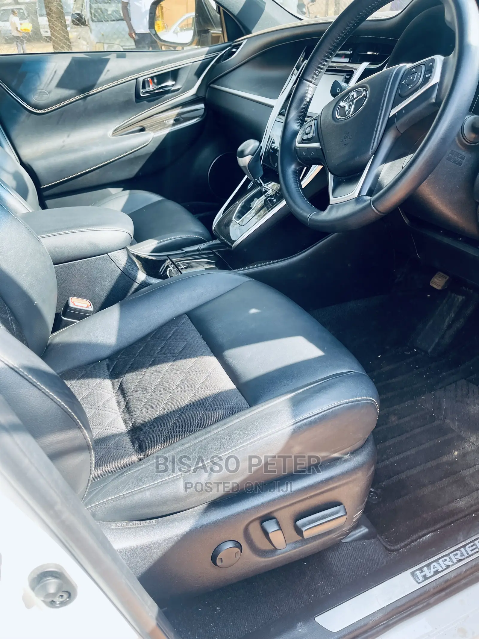Toyota Harrier 2.0 2015 White