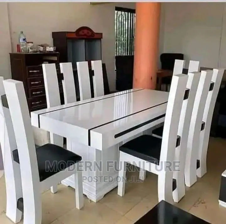 Dinning Table of 6 Seaters Call Us On