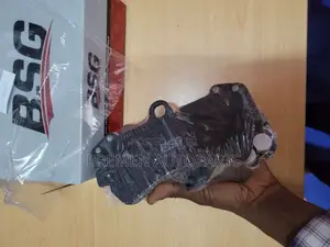 Front Brake Pads Volkswagen Tourage
