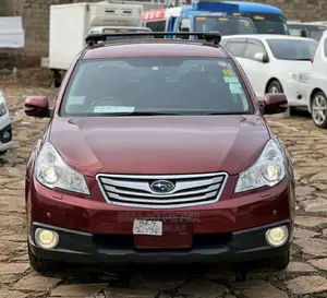Subaru Outback 2.5i Premium 2011 Beige