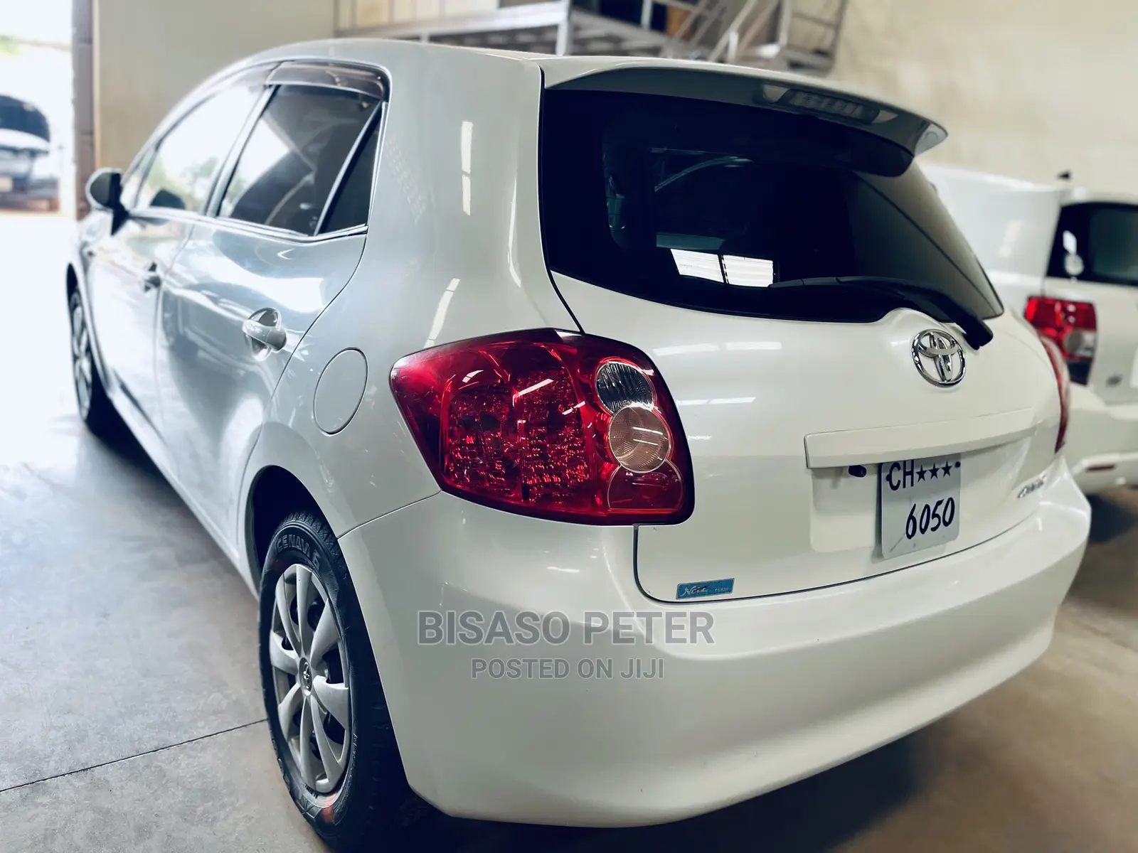 Toyota Auris 2011 White