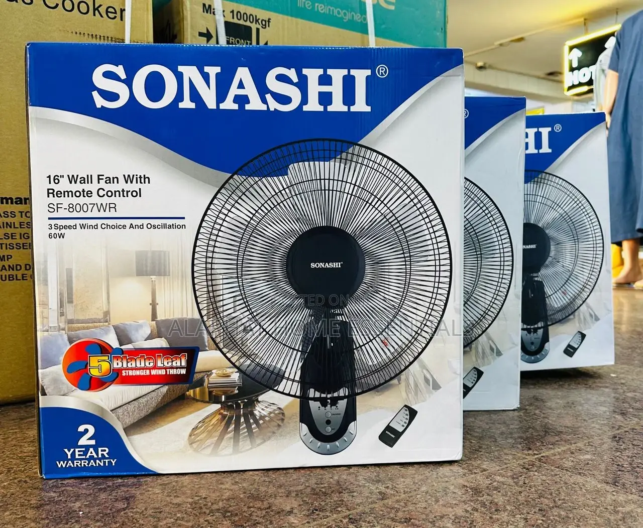 Sonashi Wall Fan With Remote -