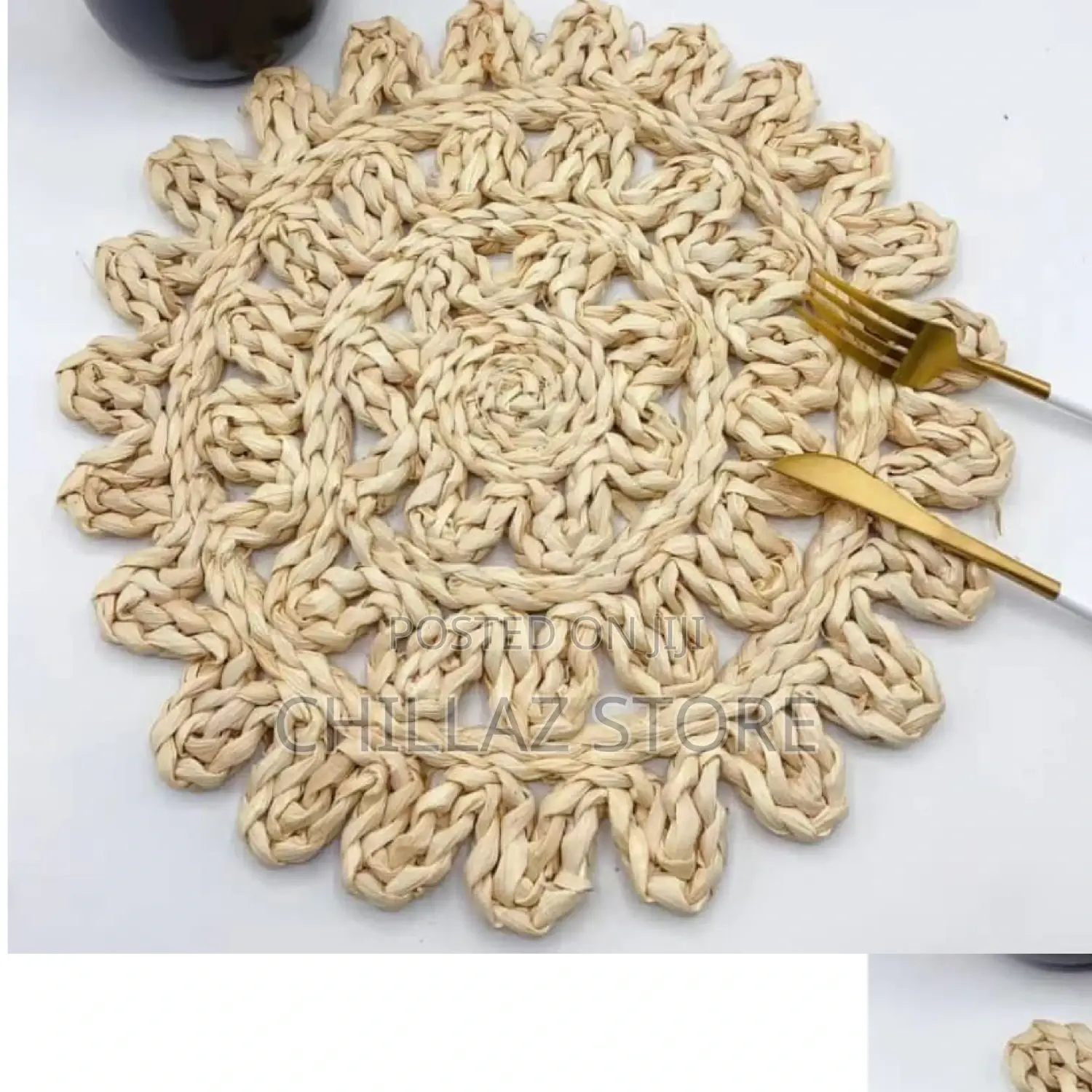 Natural Braided Round Wooden Table Placemats.