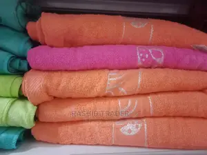 Bath Towels in Good Condition