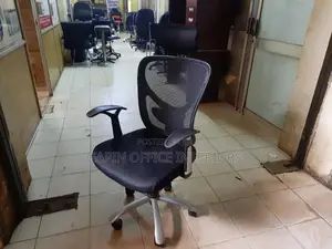 Mesh Back Office Chair With Headrest
