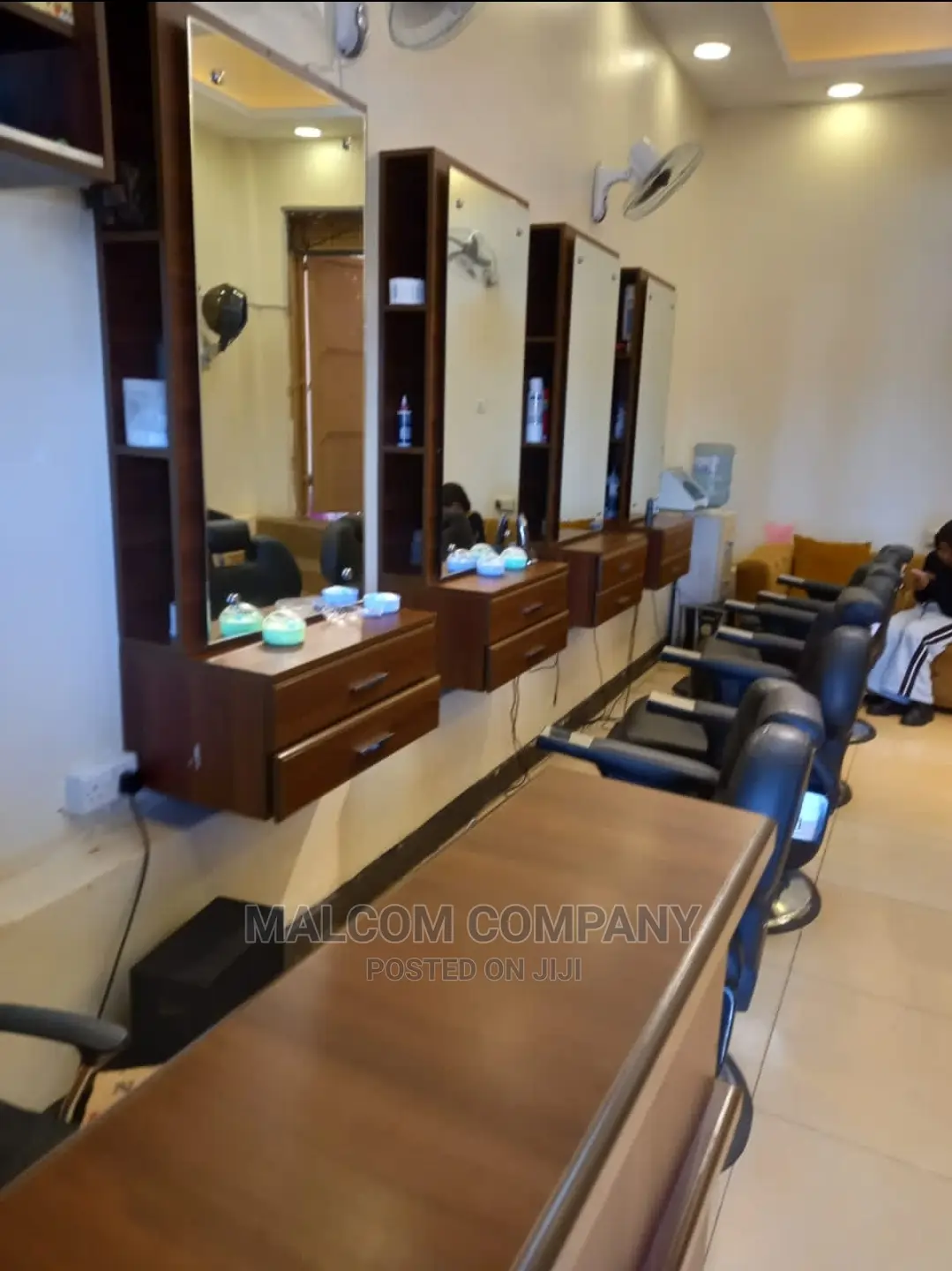 Soloon Designing And Decoration