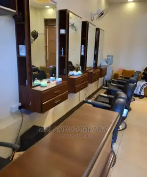 Soloon Designing And Decoration