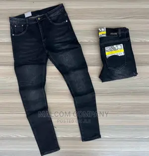 Men Jeans Fitting