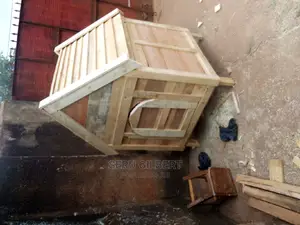 Conftable Dog House