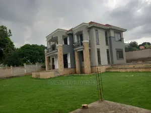 Furnished 6bdrm Duplex in Kyaliwajjara, Nakawa for sale