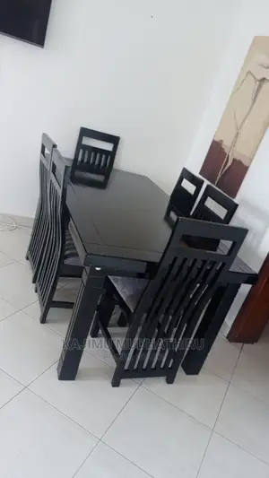 6seater Dinning Tables Free Delivery Within Kampala.