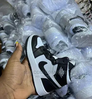 Kids Nike Jordan One Shoes Size 22 Yo 36
