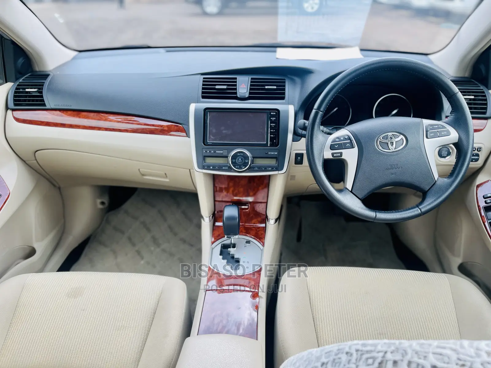 Toyota Premio 1.8 AWD 2014 Silver