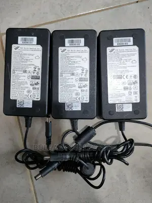 UK Used Switching Power Adapters 24V~2.9A 70W Max