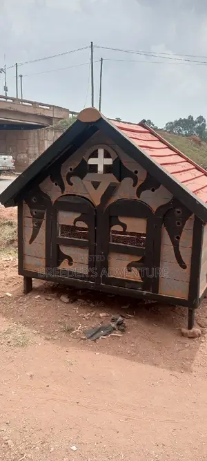 Multiple Colored Kennel