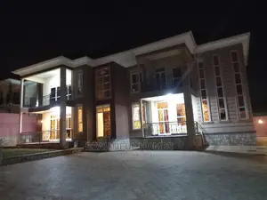 Furnished 7bdrm Mansion in Kyanja Corporate, Nakawa for sale