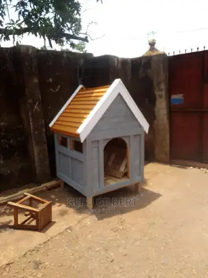 F Dog House