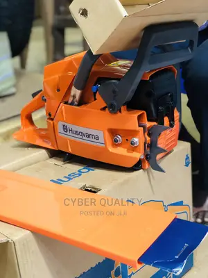 Husqvarna Chainsaw