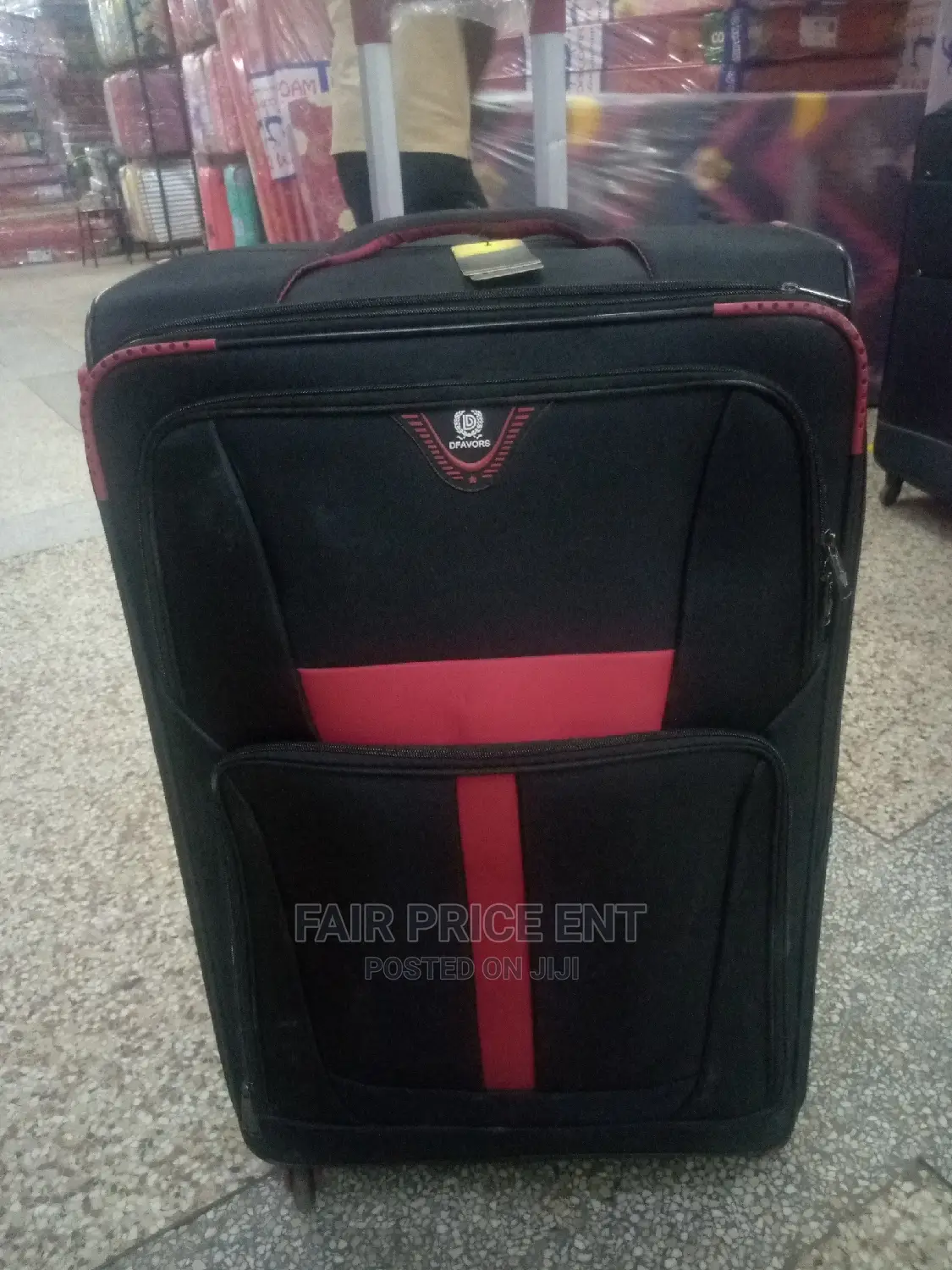 Vip Executive Cloth Suitcase.Large( Black and Red)
