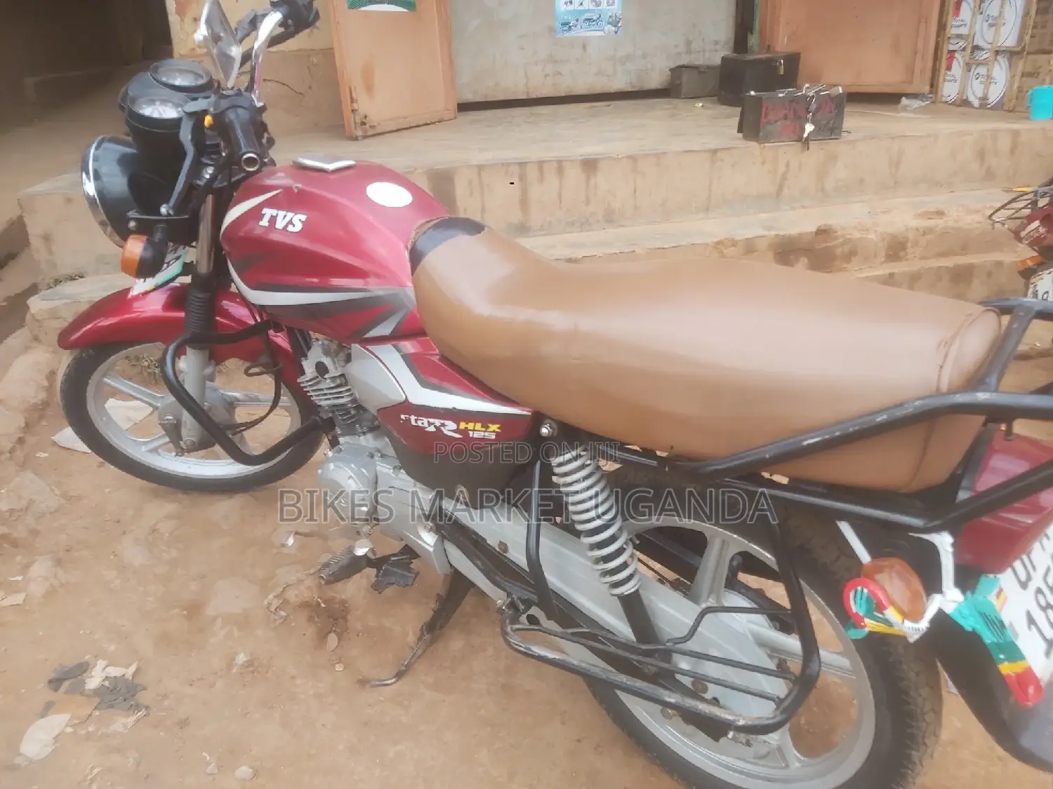TVS HLX 125 2020 Red