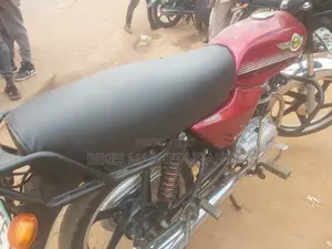 Bajaj Boxer 2020 Red