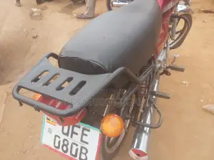Bajaj Boxer 2020 Red