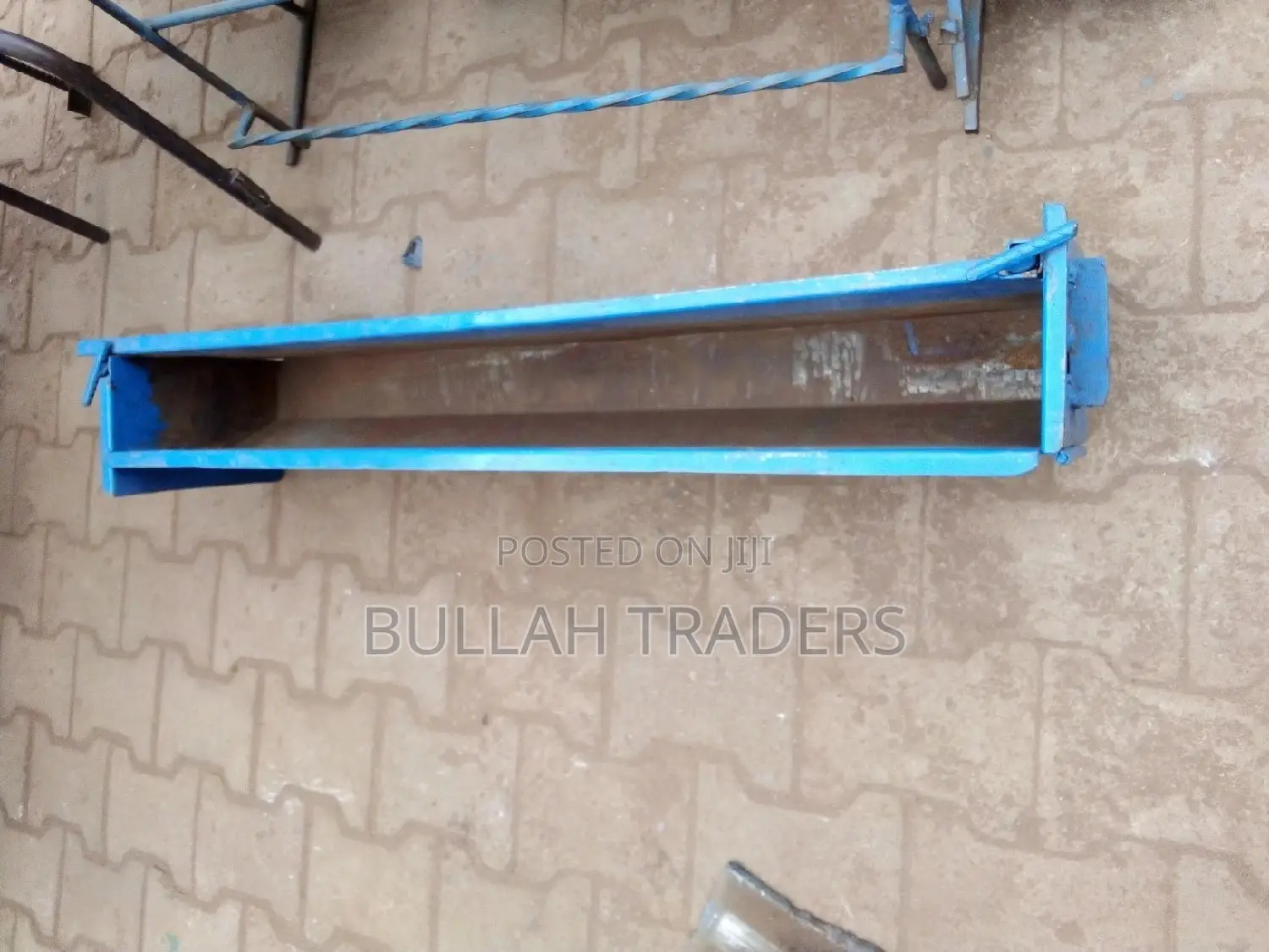 Roadcabs Molds