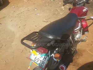 TVS HLX 125 2022 Red