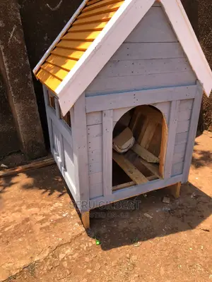 Wattam Dog House