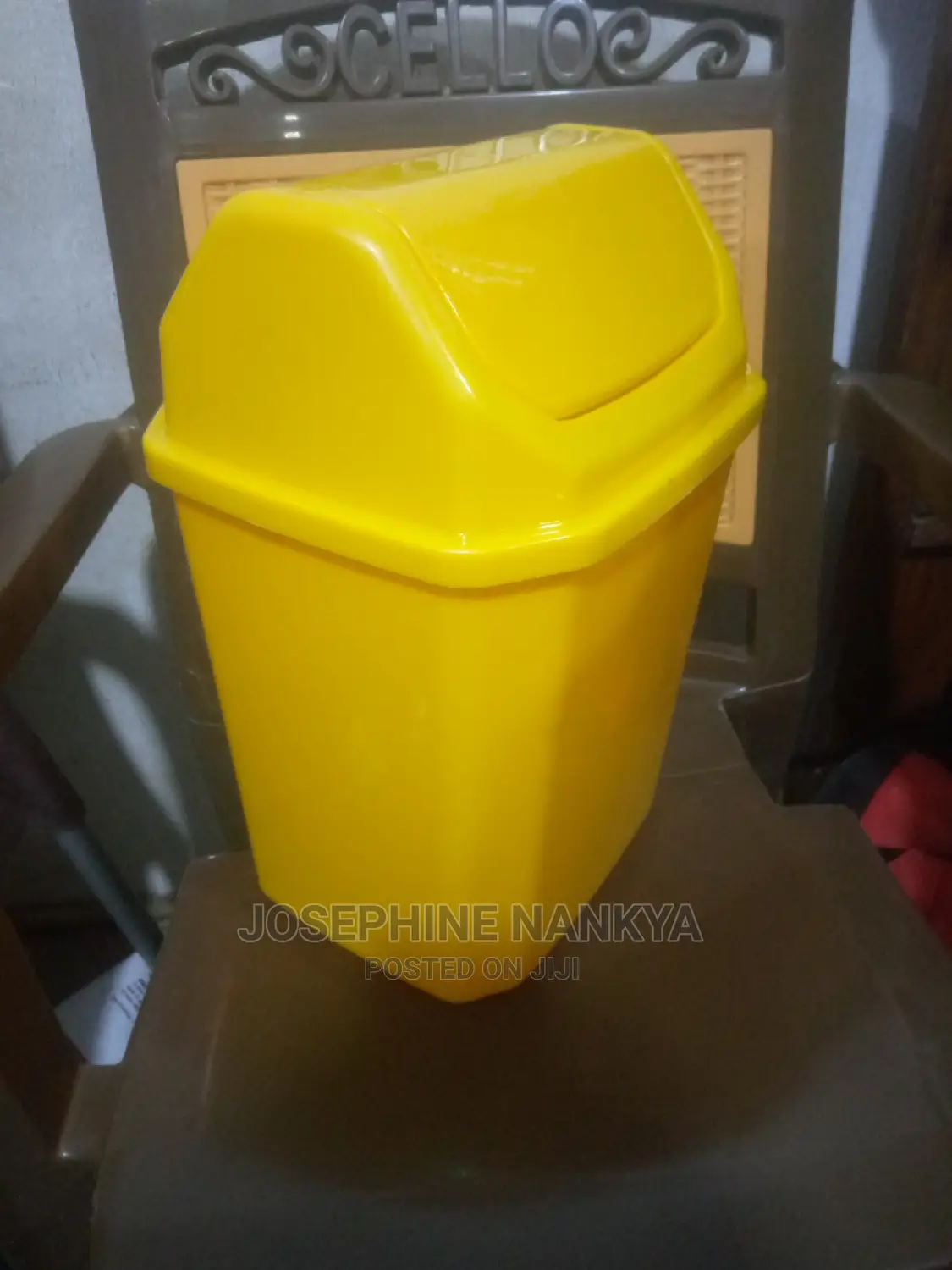 Swing 10 Litre Dustbin, Yellow