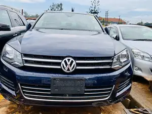 Volkswagen Touareg VR6 Sport 2012 Blue