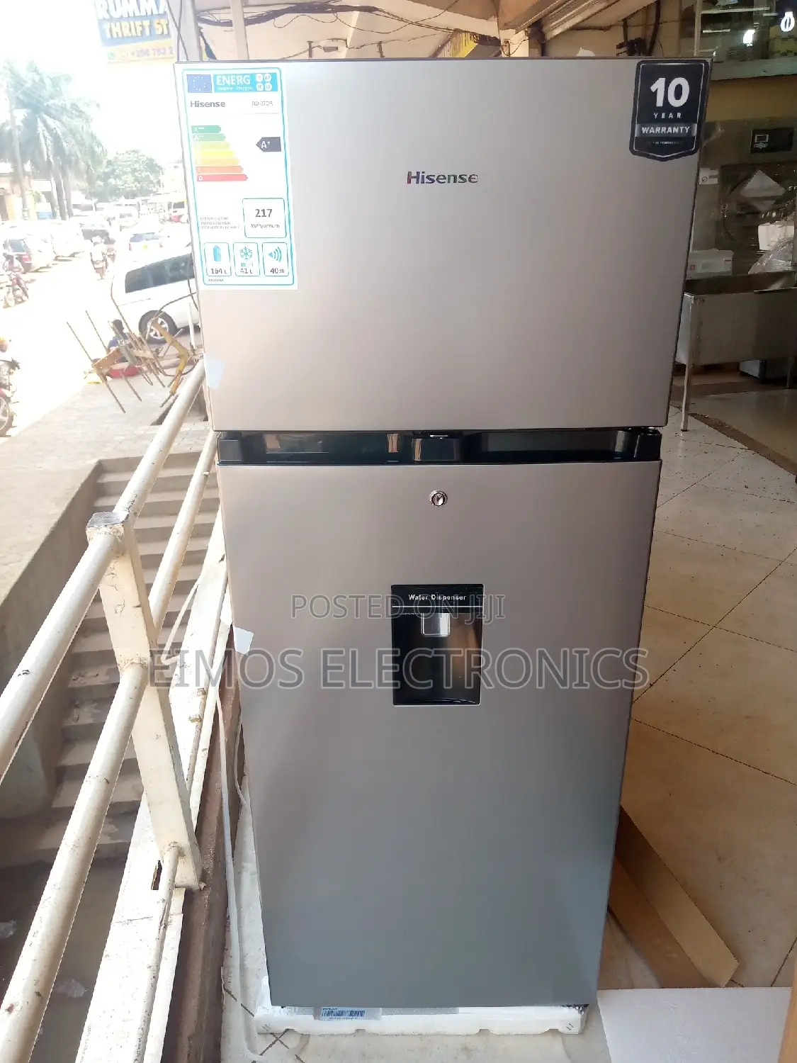 270 Litres Hisense Fridge (Double Door)