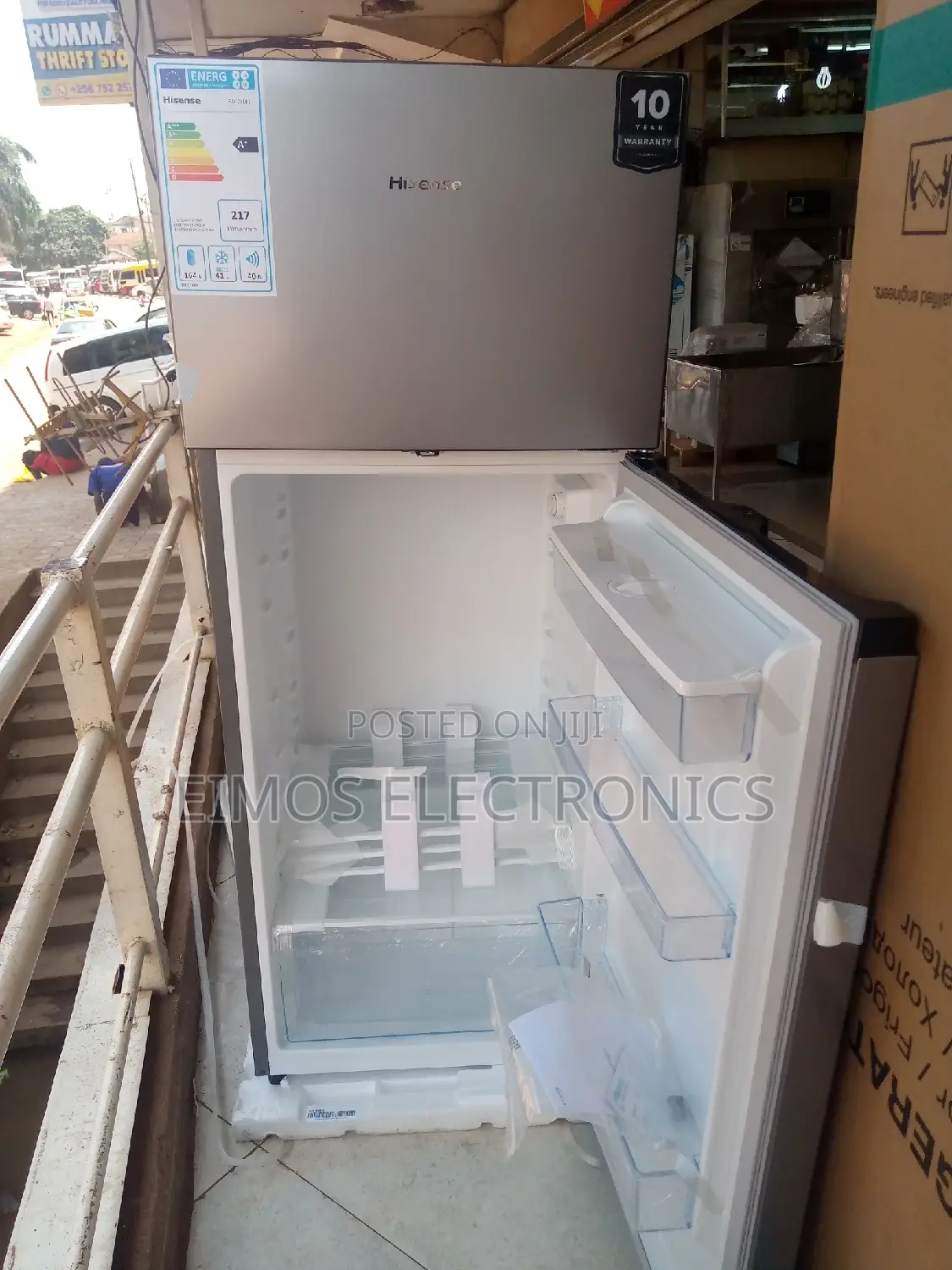 270 Litres Hisense Fridge (Double Door)
