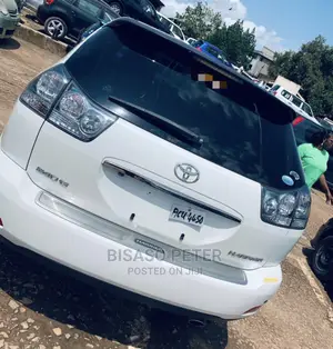 Toyota Harrier 2.4 2010 White