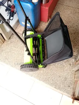Manual Lawn Mower