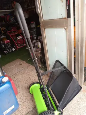 Manual Lawn Mower