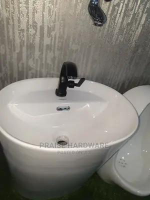Stand Alone Handwash Basin