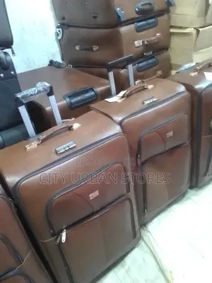 Youyae Leather Suitcase