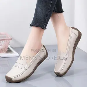 Classic Ladies Moccasins