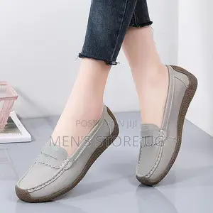 Classic Ladies Moccasins