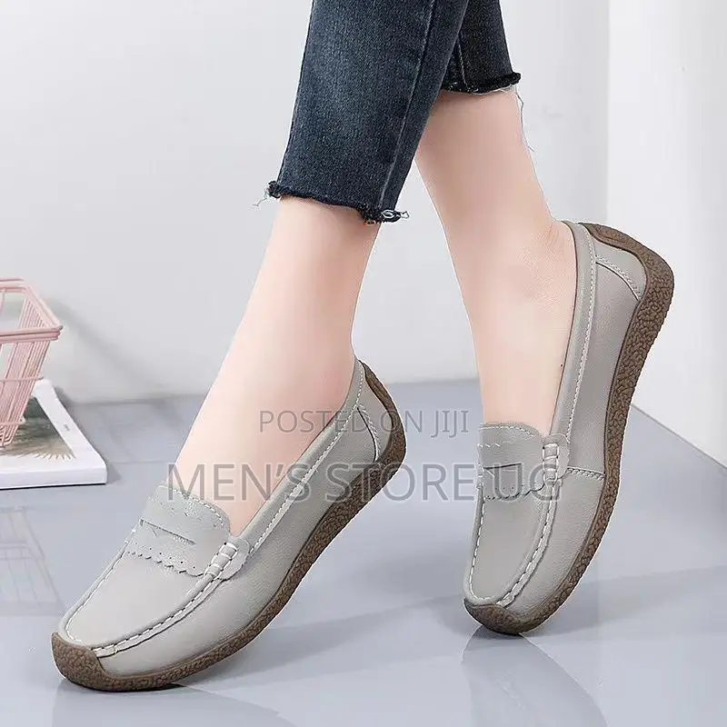 Classic Ladies Moccasins