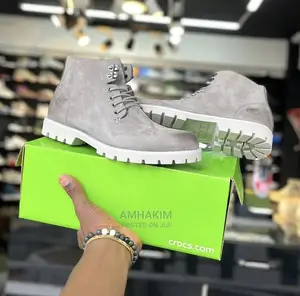 New Timberland Casual Boots in Stock