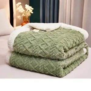 Tufted Freece Blanket.