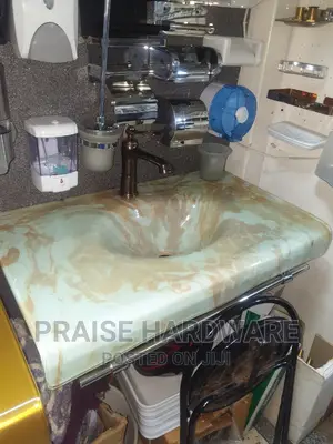 Mabble Glass Dinning Handwash Basin