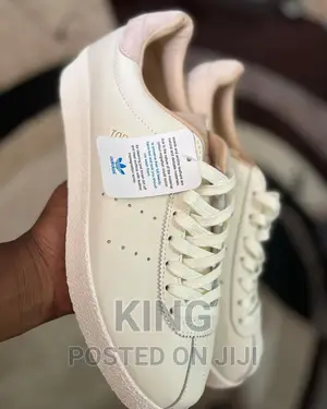 Topanga Adidas Cream/White