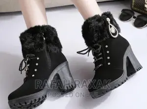 Ladies Black Classic Fashion Boots